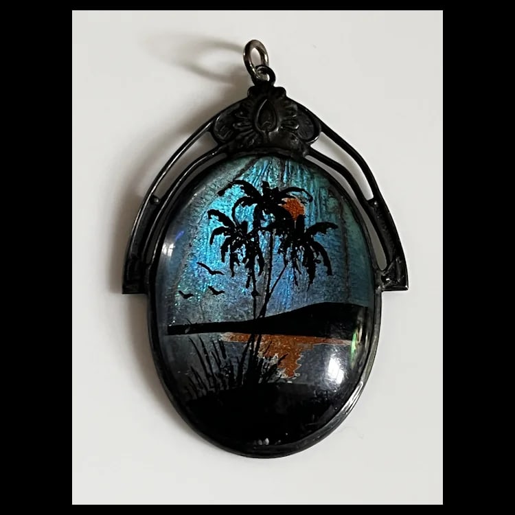 Vintage Sterling Silver Butterfly Wing Palm Tree Paradise PendantWeight - 4.9 GramsMeasurements - 1 - 2