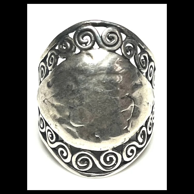 Estate Or Paz Israel Hammered Sterling Silver Ring - 2