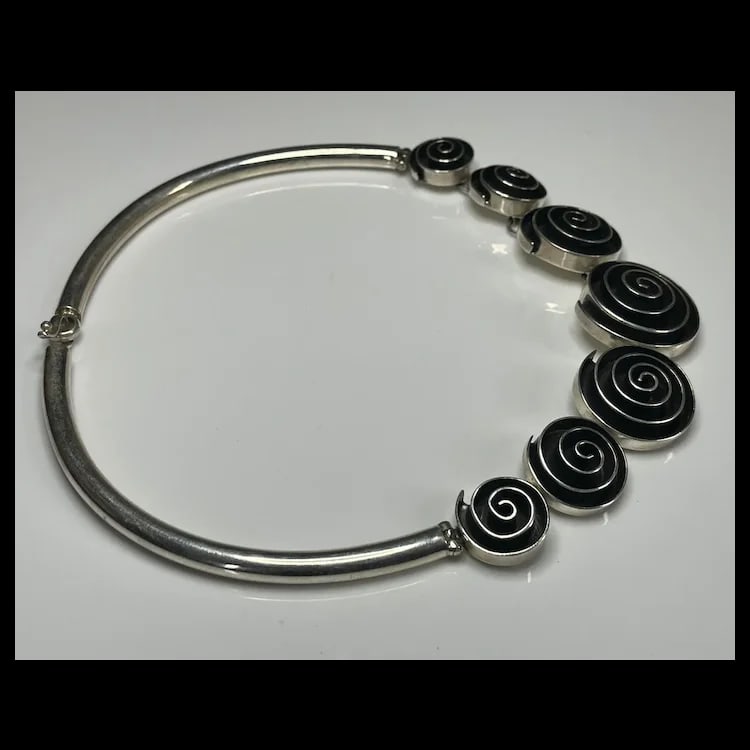 Vintage Mexico CII 925 100g Sterling Silver Spiral Choker/NecklaceSterling SilverWeighs 101.6 - 3