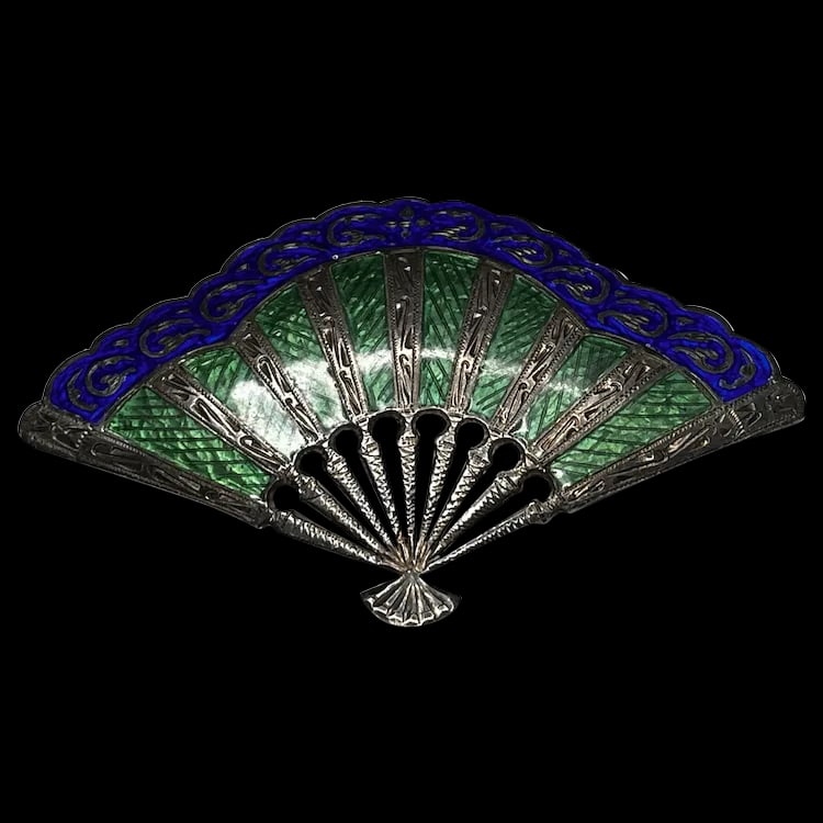 Vintage Siam Sterling Silver Blue / Green Enamel Fan Brooch / PinWeight - 13.2 GramsMeasurements -: Vintage Siam Sterling Silver Blue / Green Enamel Fan Brooch / PinWeight - 13.2 GramsMeasurements - 2.75 x 1.75 Inches vintage Enamel Weight - 13.2 GramsMeasurements - 2.75 x 1.75 Inches Reserve: $55.0