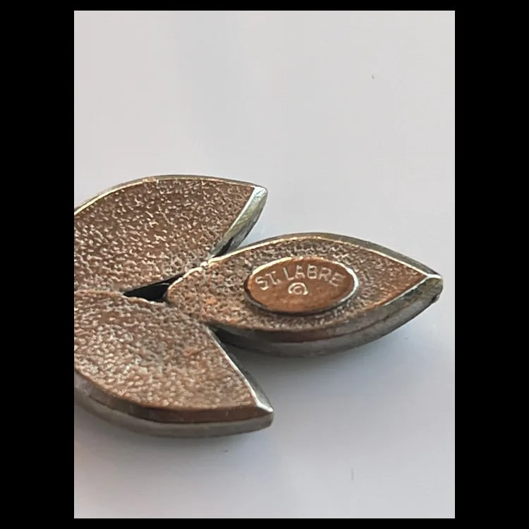 ST. LABRE Native American Style Silver Tone EarringsCostume Weighs 15.8 gramsMeasures .75 x 2 inches - 4