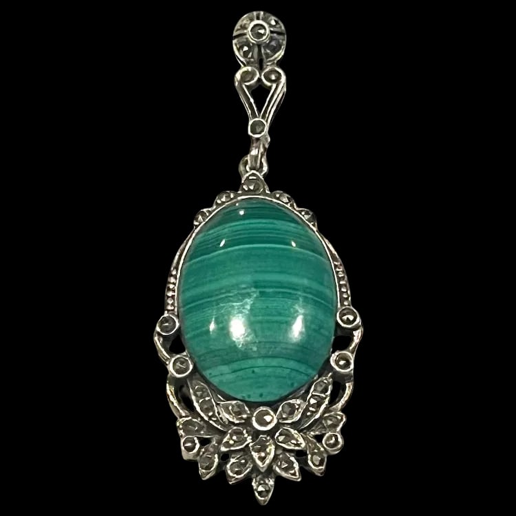 Vintage Lot of Art Deco Brooches set with Chrysoprase and MarcasiteSterling Silver, Chrysoprase, and - 6