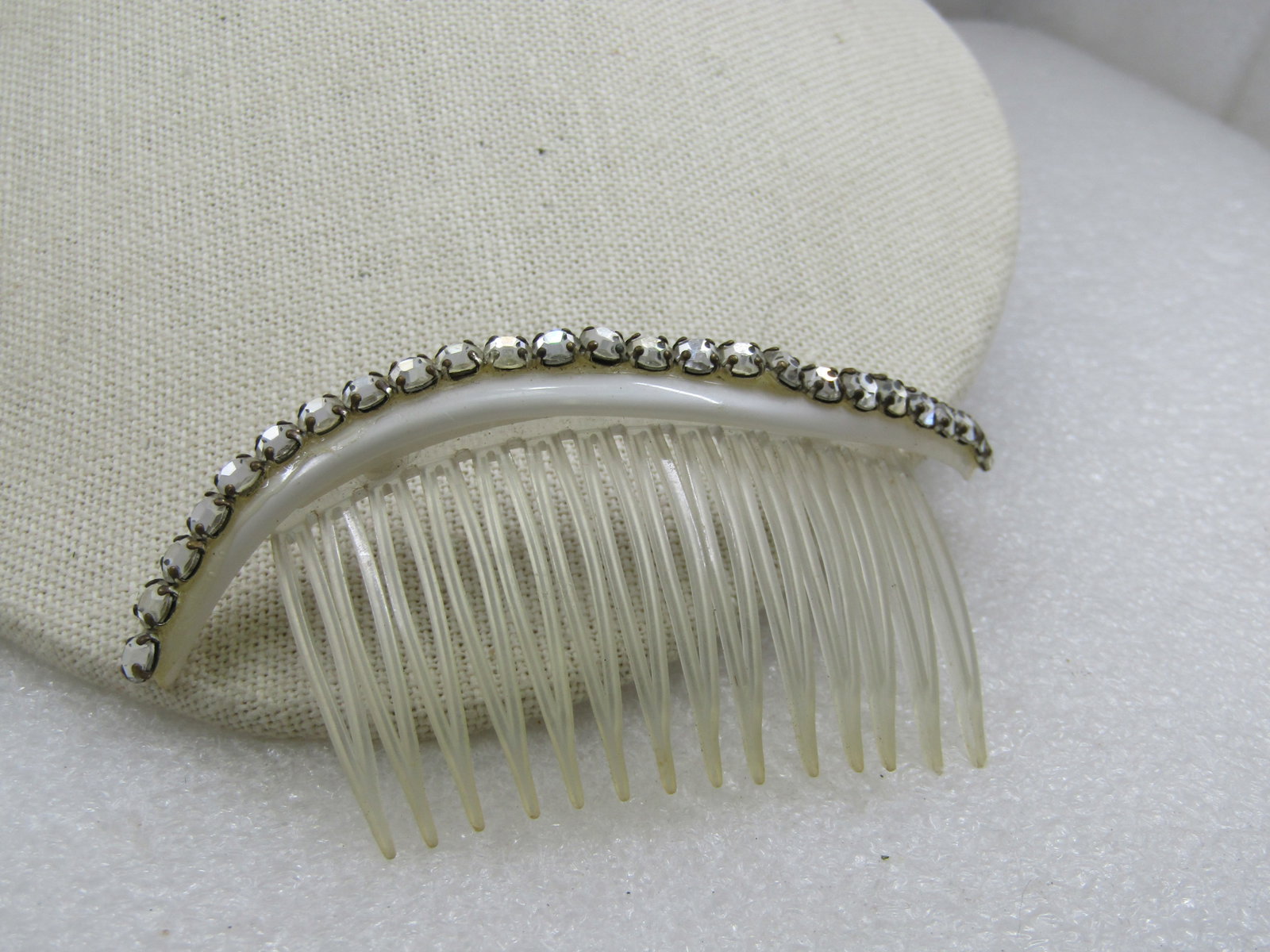 Vintage Rhinestone Accented Hair Comb, White, 4" (1 of 6)