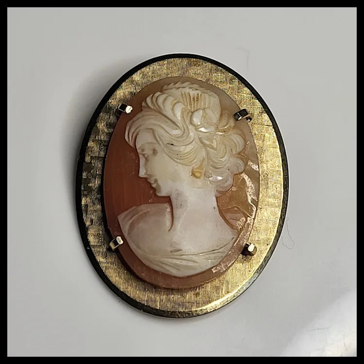 Vintage Cameo Pin/Brooch Hallmarked KREMENTZ - 2