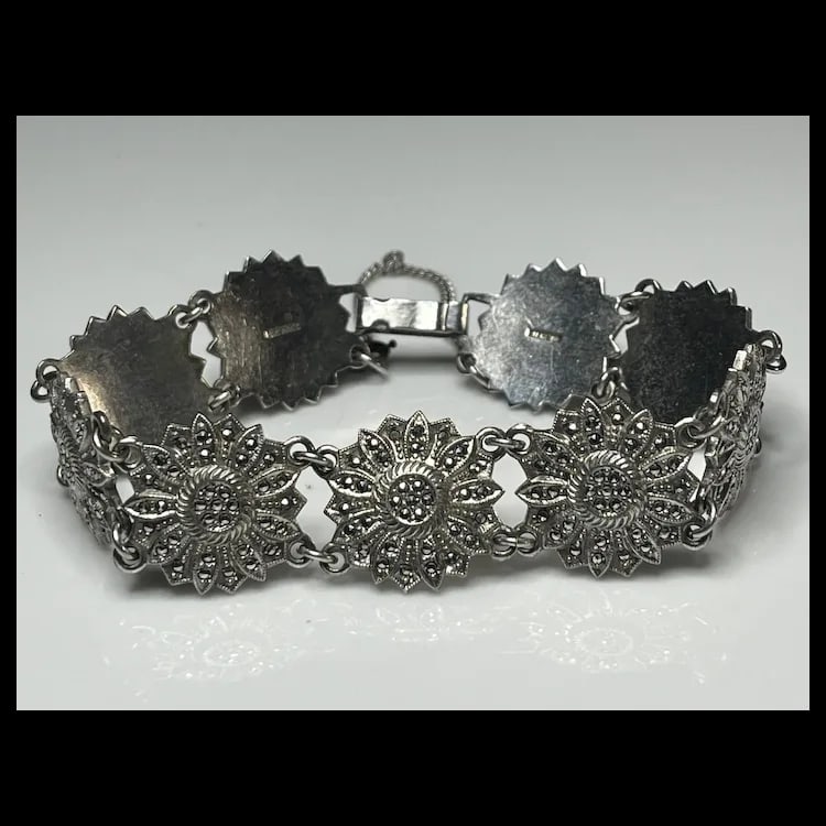 Vintage Marcasite Floral Link Sterling Silver BraceletSterling Silver, MarcasiteWeighs 30.8 - 3