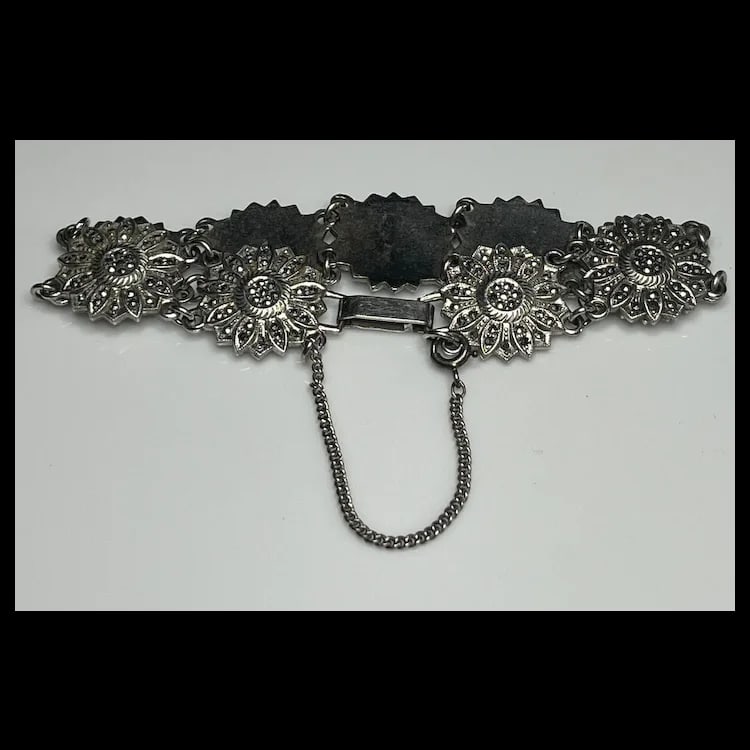 Vintage Marcasite Floral Link Sterling Silver BraceletSterling Silver, MarcasiteWeighs 30.8 - 6