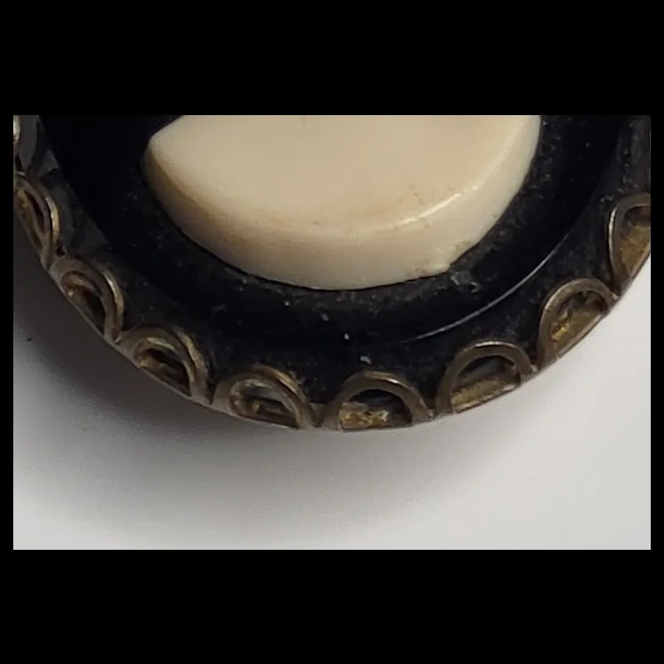 Vintage Black Costume Cameo Brooch/Pin - 4