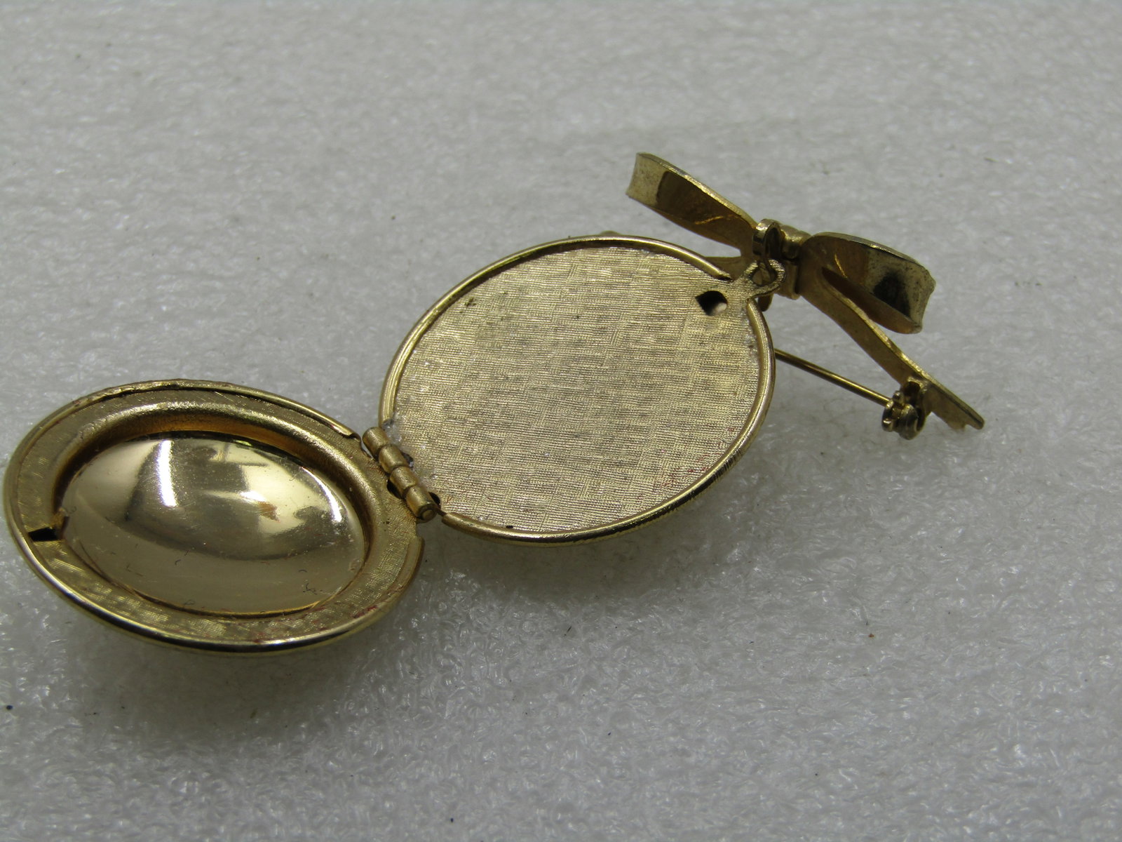 Vintage Avon Bow & Perfume Locket Brooch, 1970's-1980's - 7
