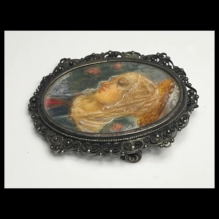 Vintage Filigree Silver 800 Framed Portrait BroochSilver 800Weighs 11.2 gramsMeasures 1.75 x 1.5 - 3