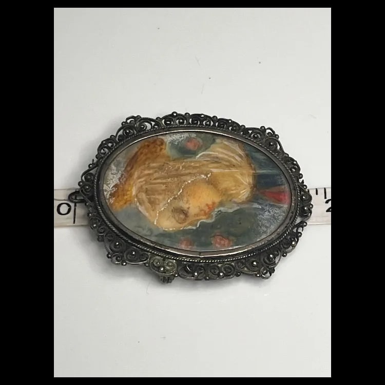 Vintage Filigree Silver 800 Framed Portrait BroochSilver 800Weighs 11.2 gramsMeasures 1.75 x 1.5 - 6