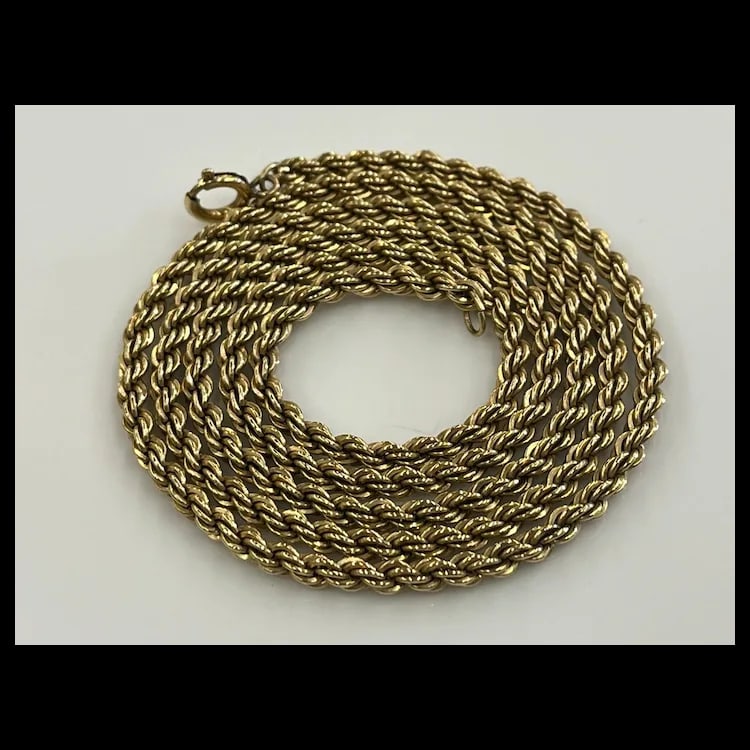 Vintage Rope Chain NecklaceGold- FilledWeighs 16.8 gramsMeasures 24 inches - 2