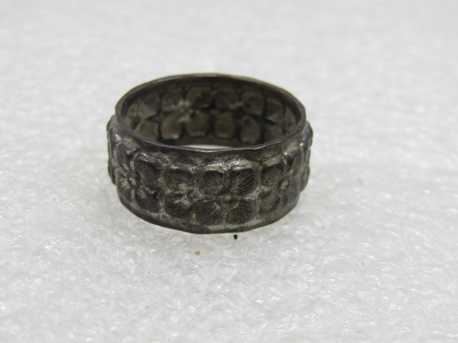 Vintage Sterling Floral Band Ring, Sz. 7.5, 9mm Wide, 1930's-1940's - 4