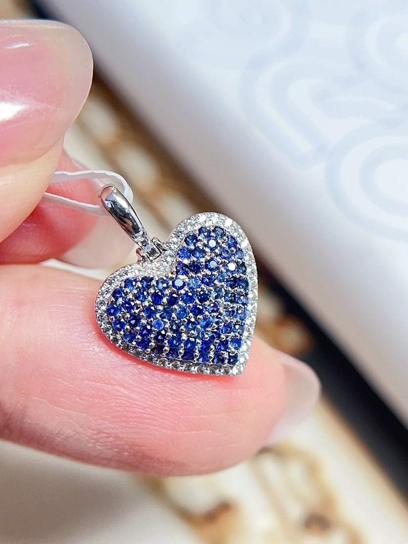 18K Gold Sapphire Pendant (chain not included) - 4