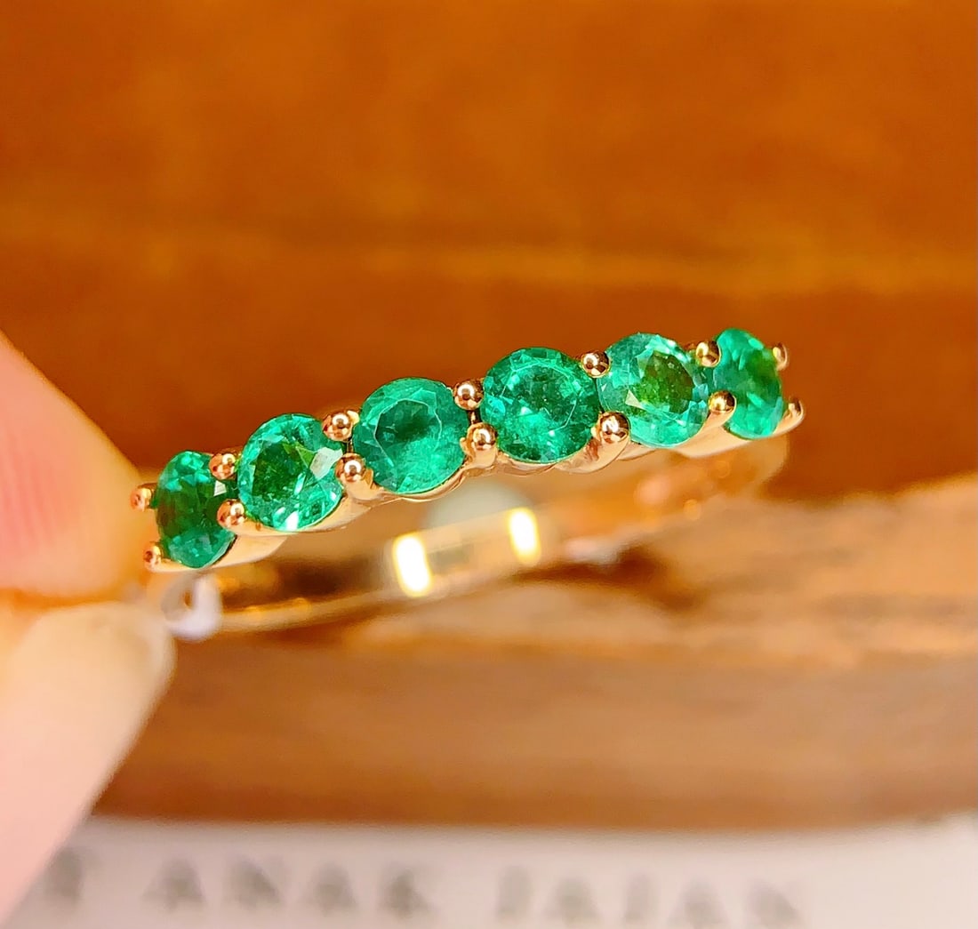 18K Gold Natural Emerald Ring - 5