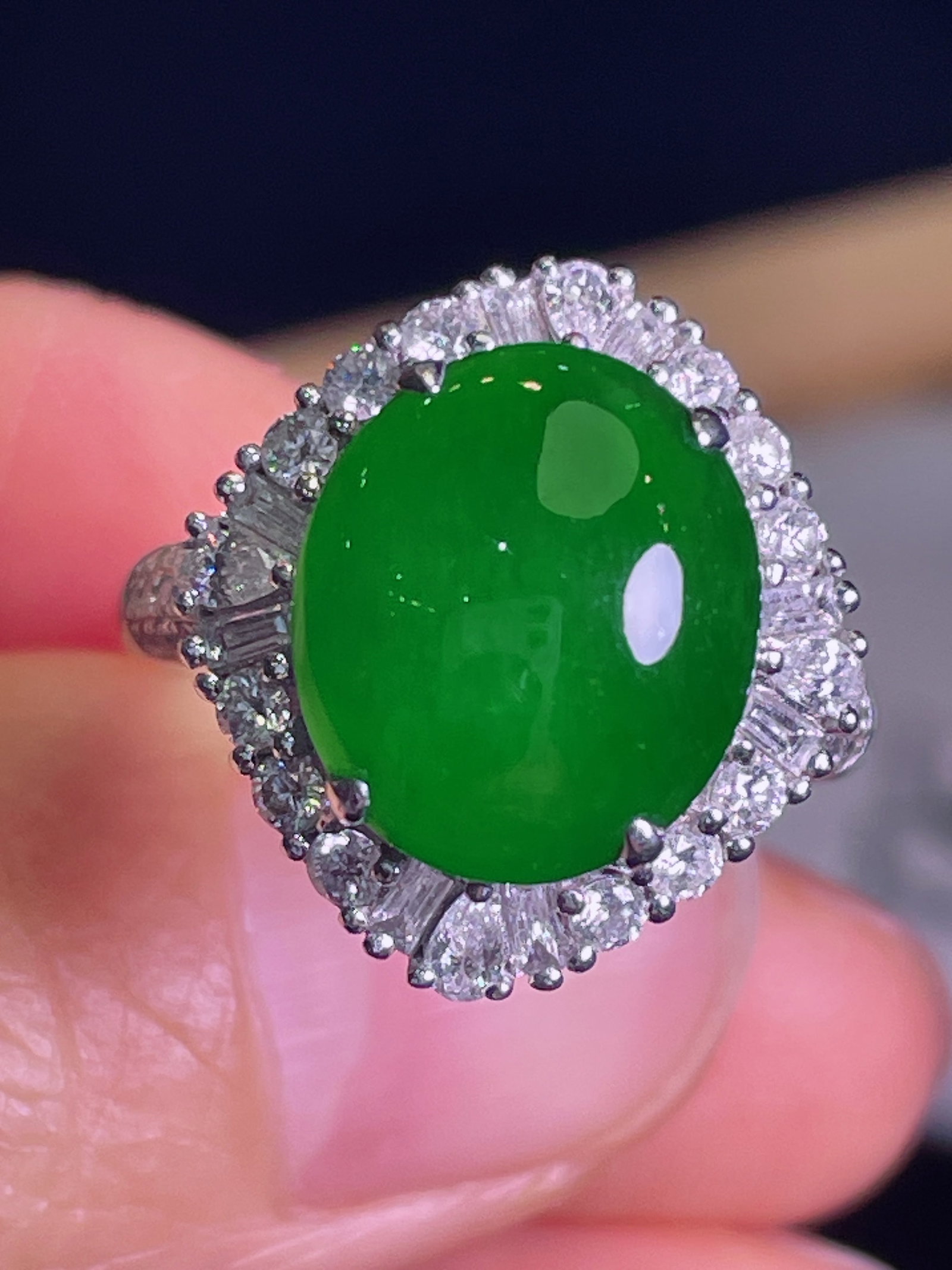 18k gold inlaid diamond jade ring - 3