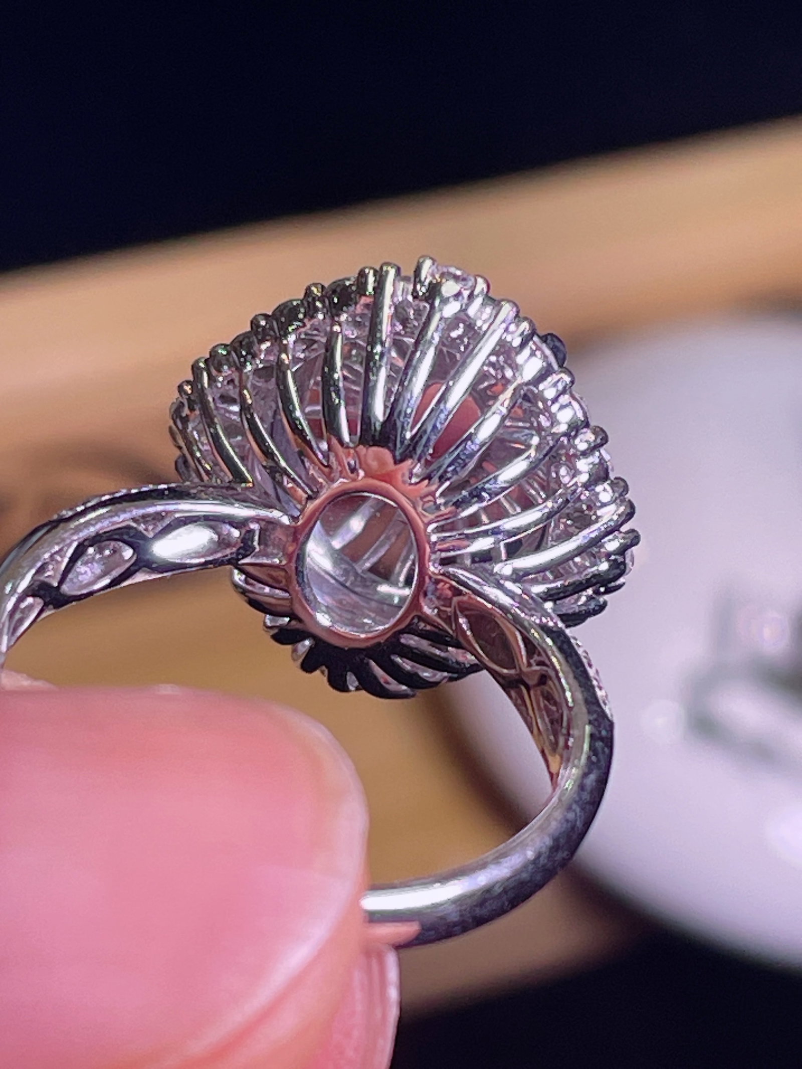 18k gold inlaid diamond jade ring - 4
