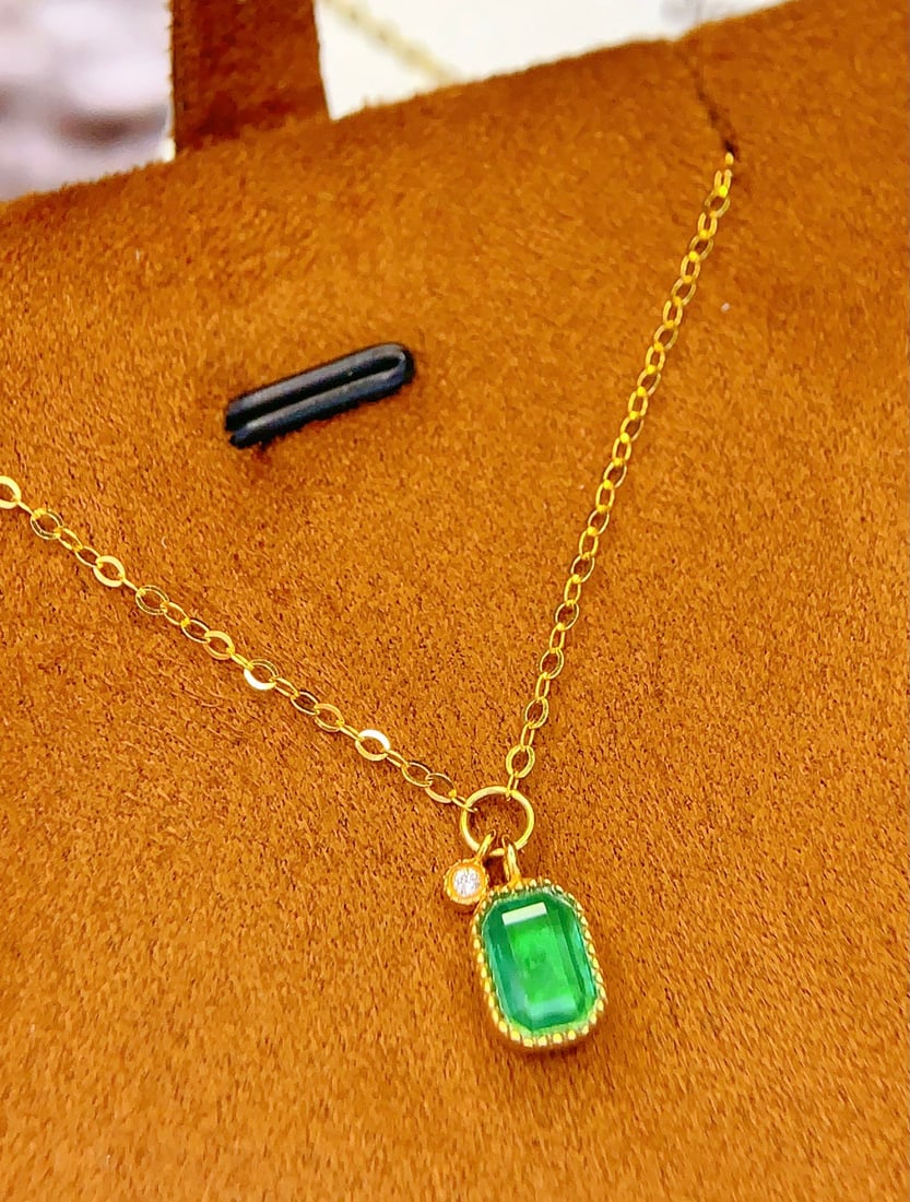 18K gold emerald collarbone necklace - 5