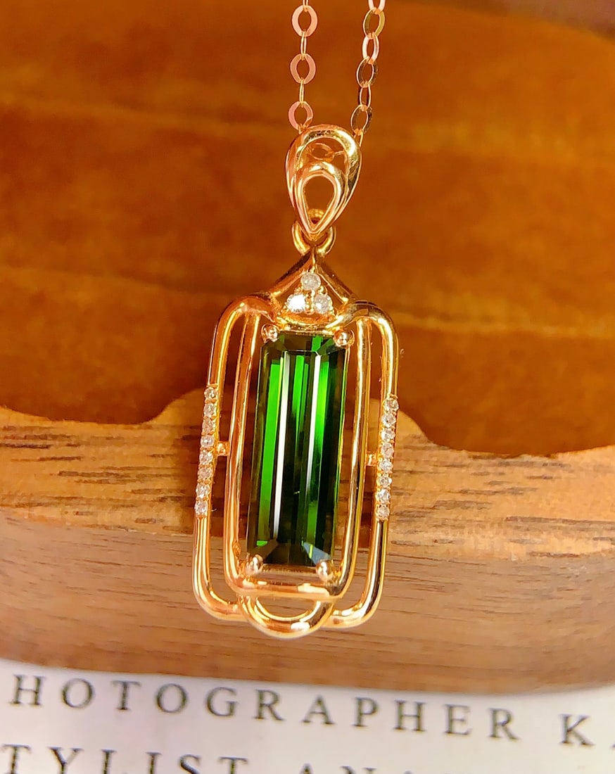 18K gold emerald pendant (chain not included) - 3