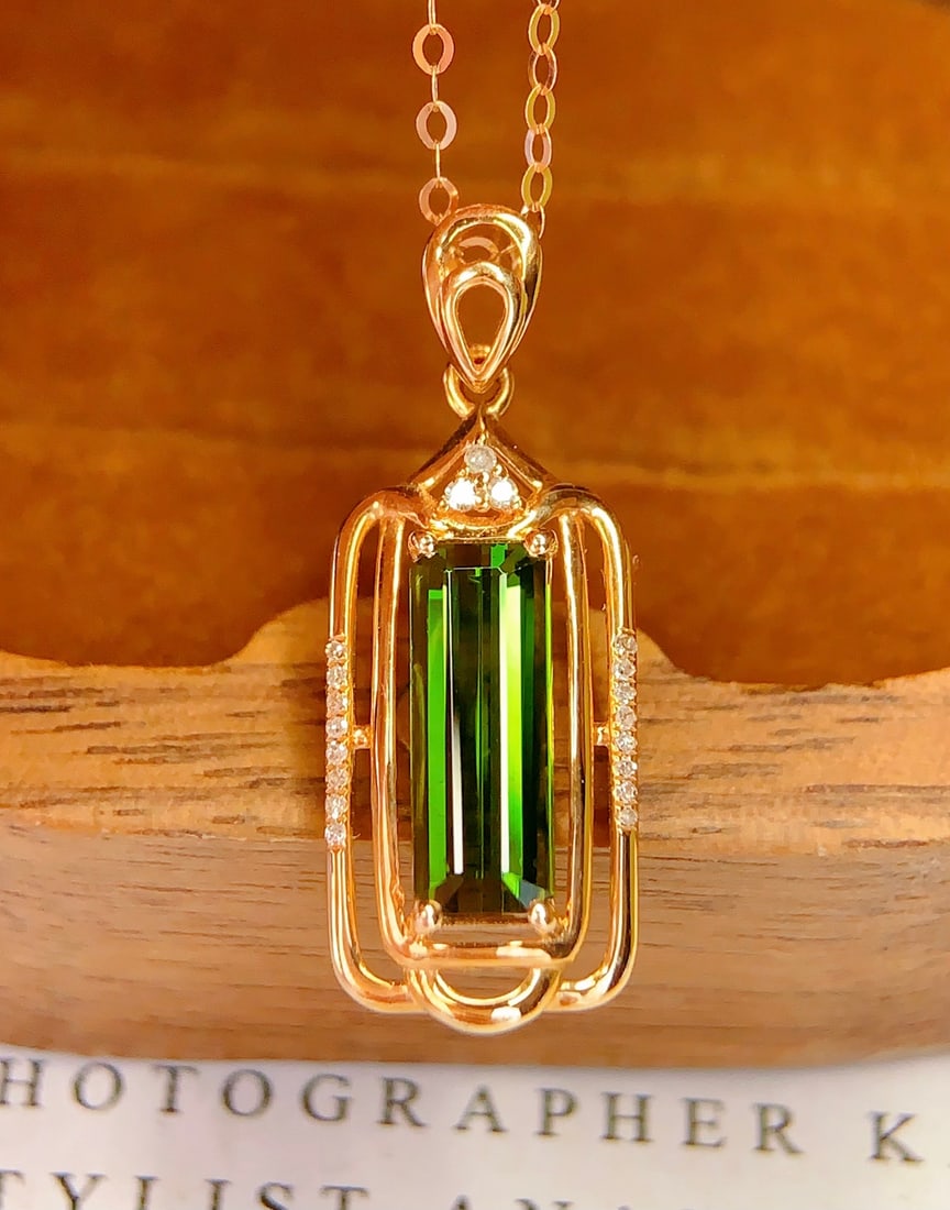 18K gold emerald pendant (chain not included) - 4