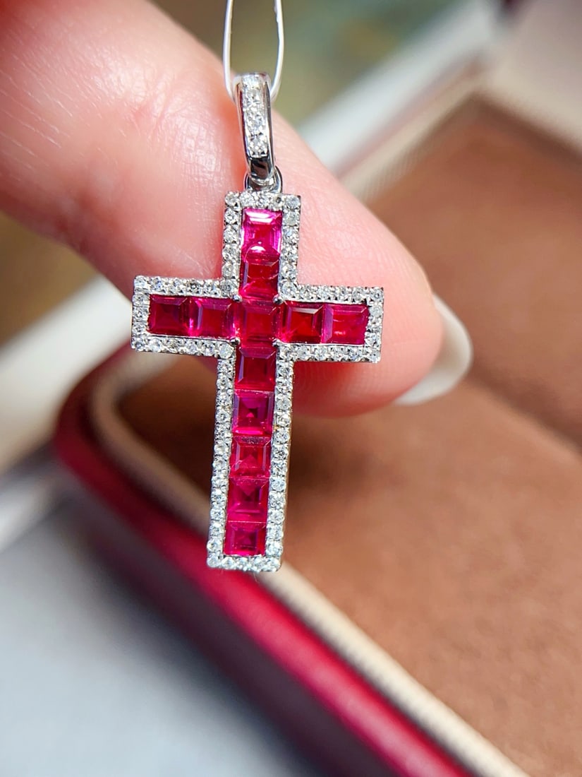 18K gold ruby pendant (chain not included) - 3