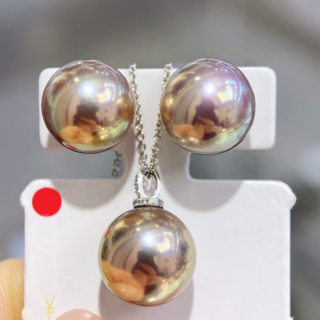 18K white gold freshwater pearl pendant and earring set - 4
