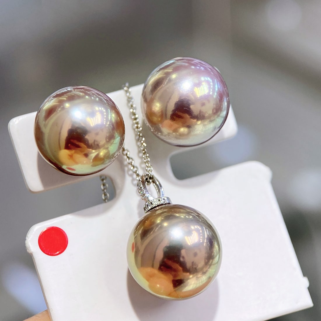 18K white gold freshwater pearl pendant and earring set - 5