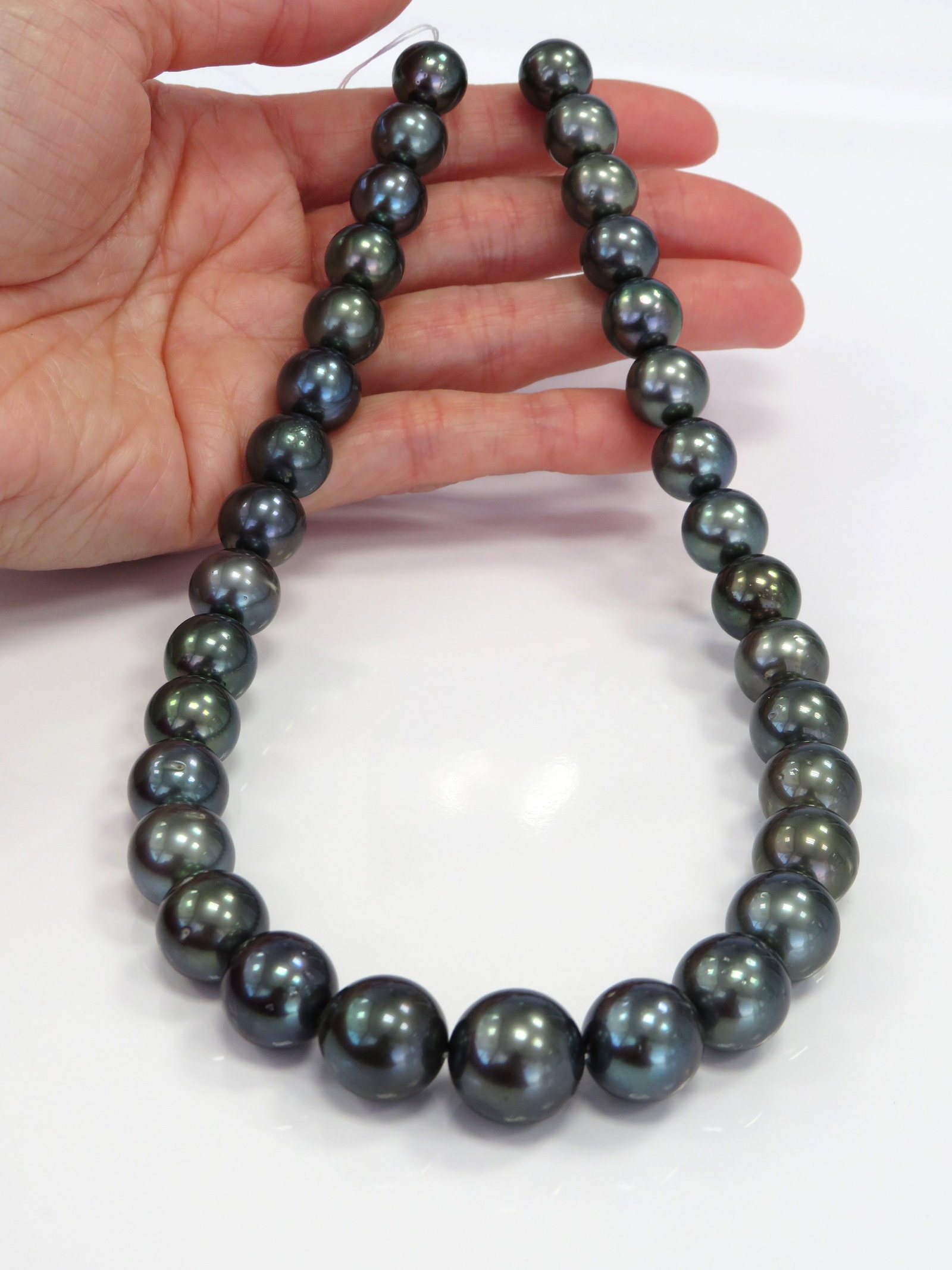 12-15mm Round Peacock Green Tahitian Pearl Necklace Strand - 3