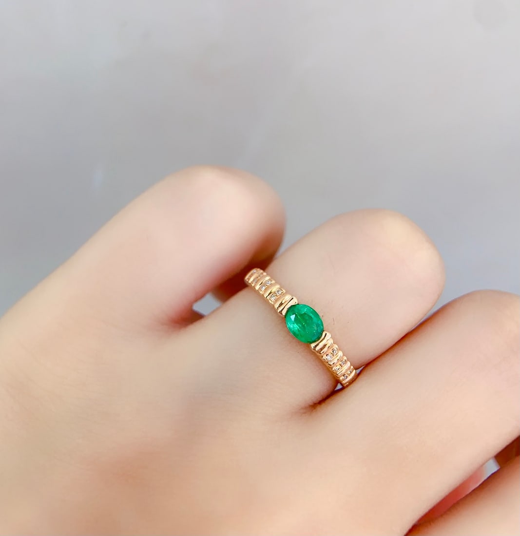 18K Gold Natural Emerald Ring - 6