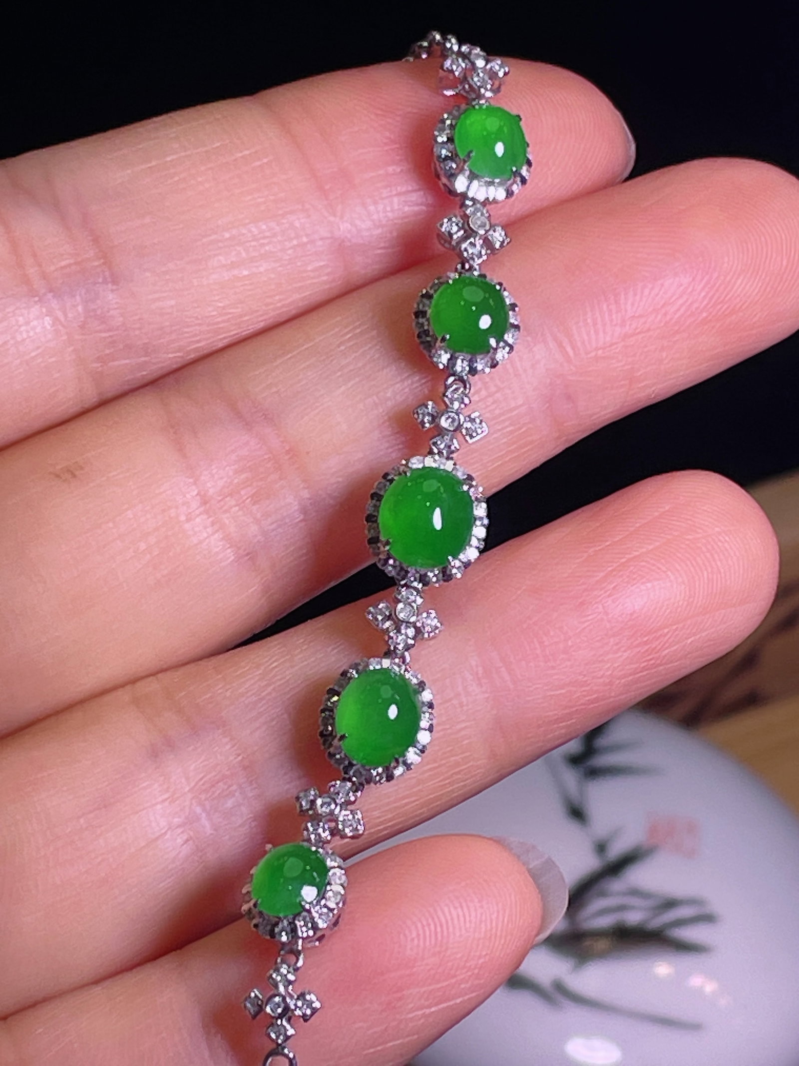 18K gold diamond jade bracelet - 3