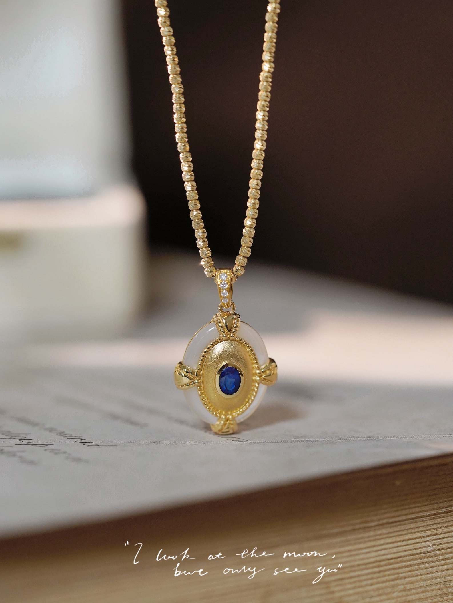 18K white gold blue sapphire single pendant (chain not included) - 2