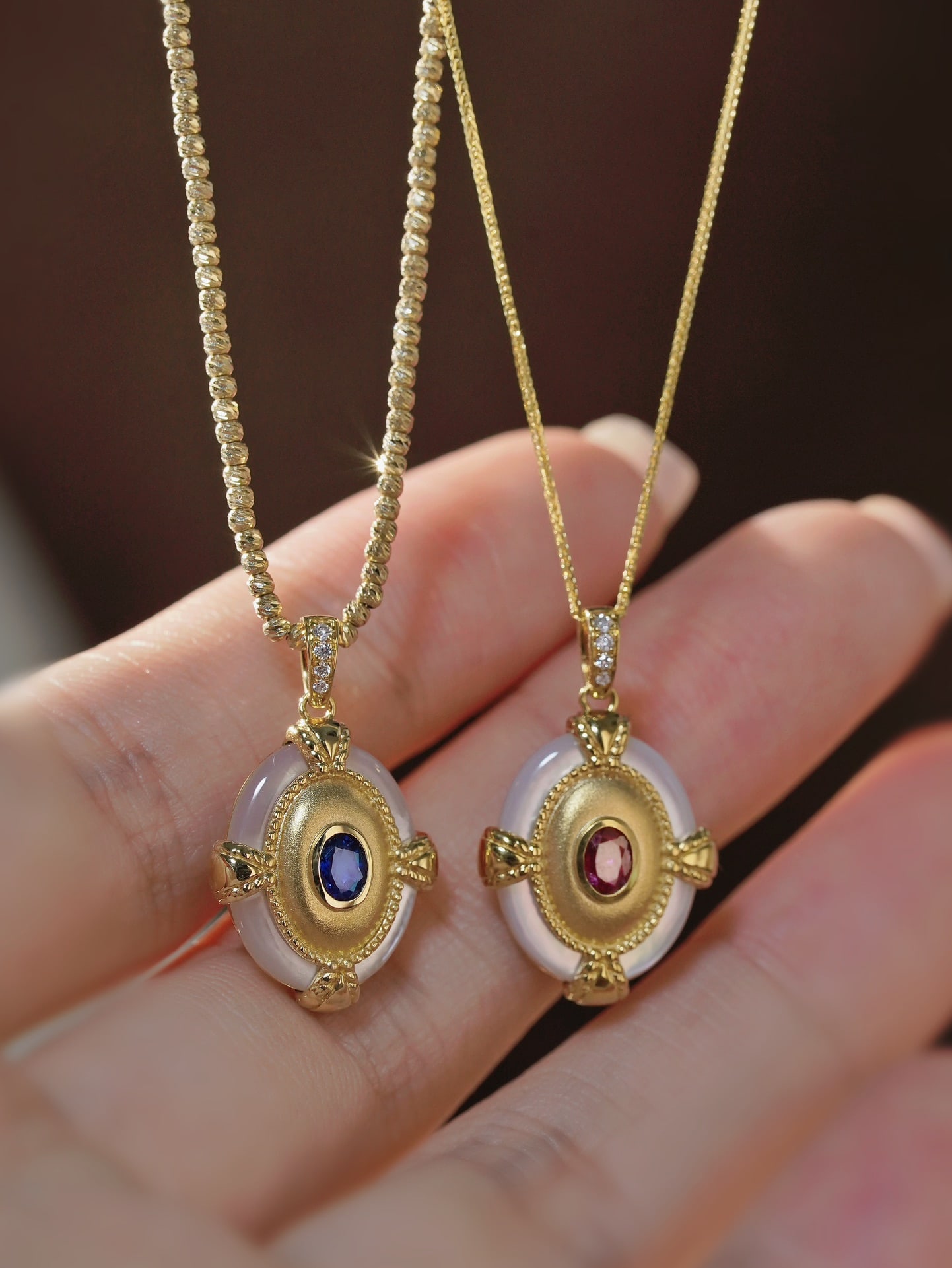 18K white gold blue sapphire single pendant (chain not included) - 7