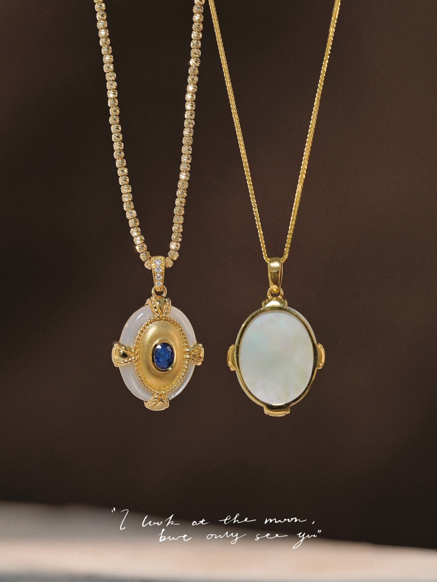18K white gold blue sapphire single pendant (chain not included) - 9