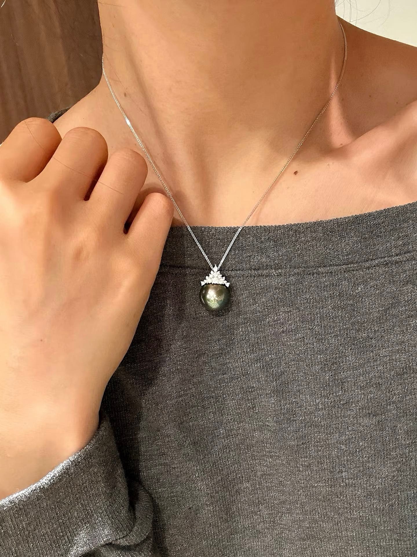 18K white gold Tahitian pearl pendant (chain not included) - 6