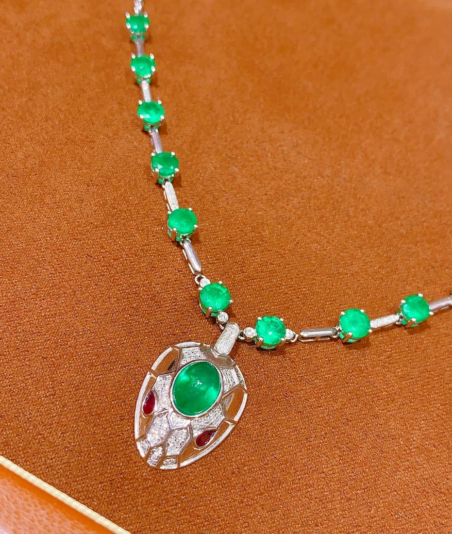 18K Gold Emerald Necklace - 2