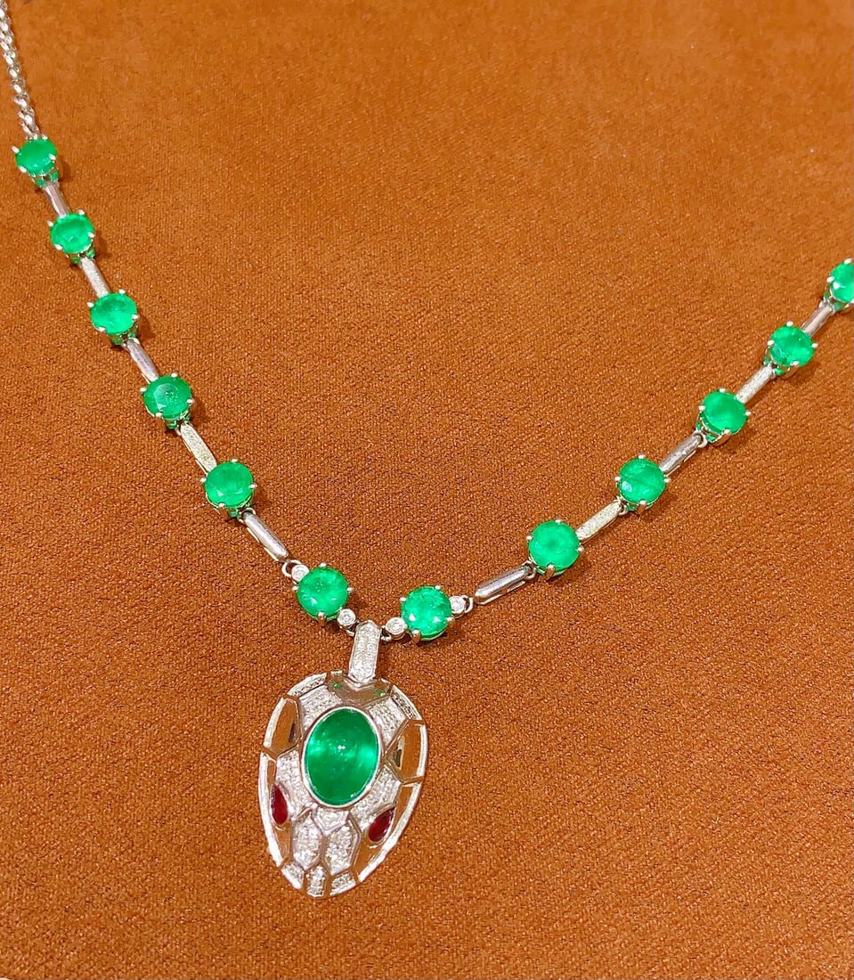 18K Gold Emerald Necklace - 4