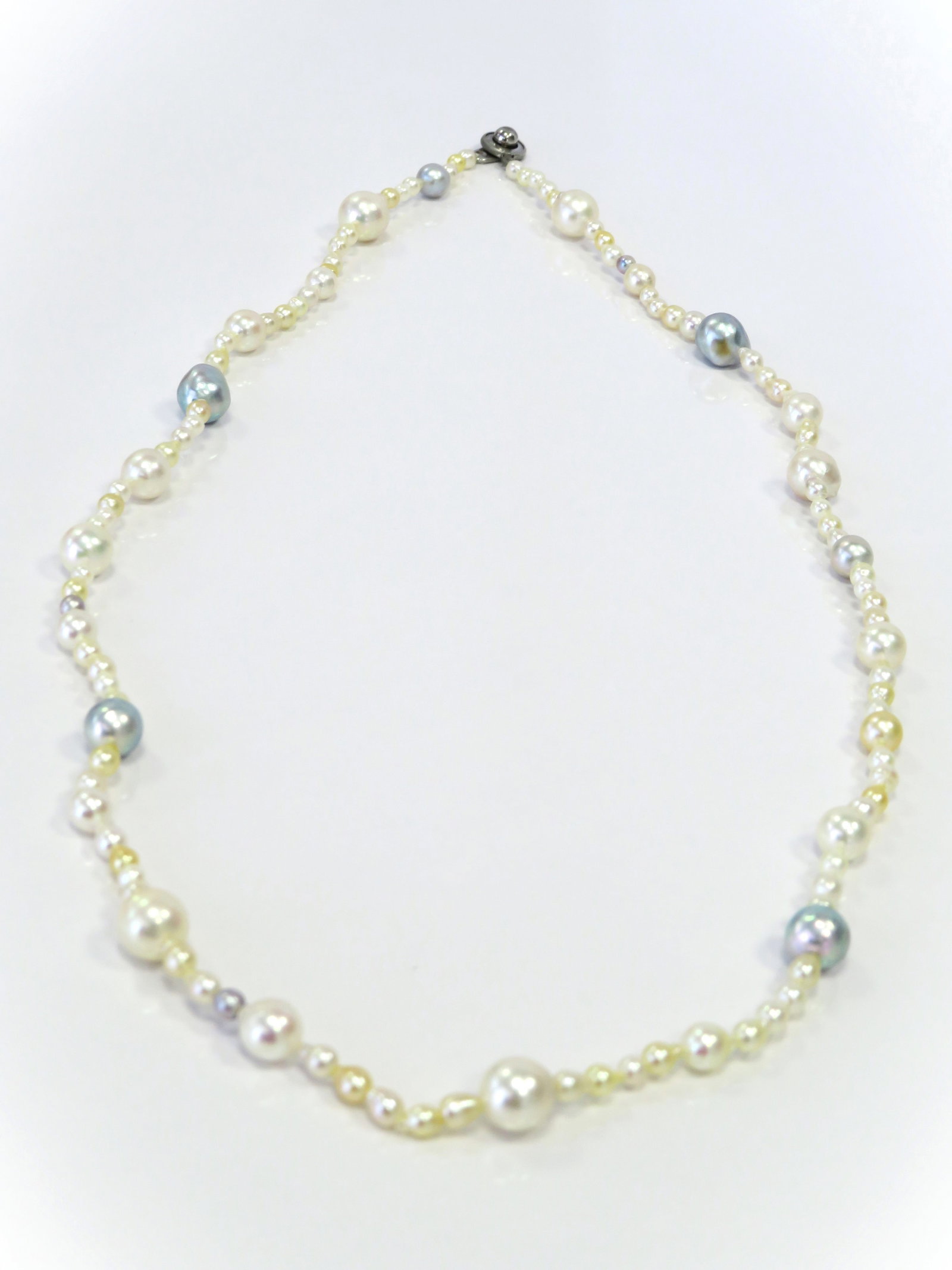 3-9mm Drop-Baroque Mix White/Golden and Blue Akoya Pearl Long Necklace: Title: 3-9mm Drop-Baroque Mix White/Golden and Blue Akoya Pearl Long Necklace Description:A-AA Grade High luster, Irridescent White/Golden and Blue Drop-Baroque, with minimal spots/blemishes, 118 pear