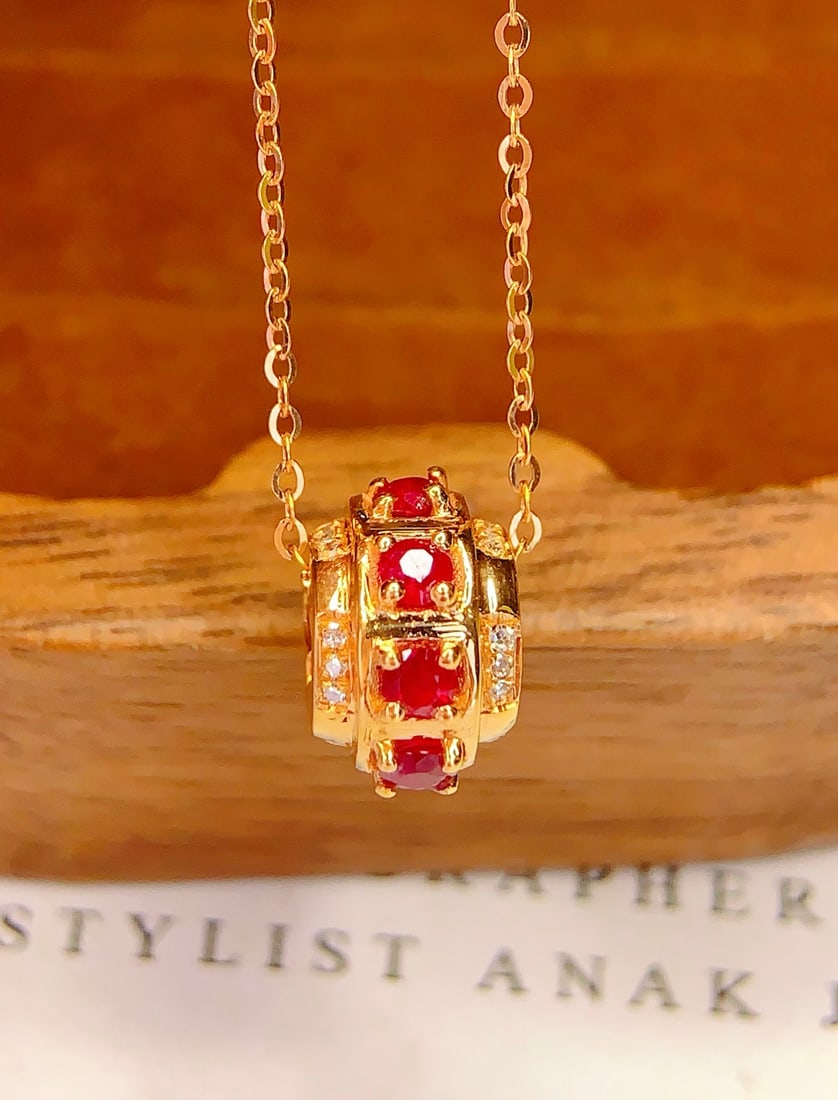 18K Gold Ruby Collarbone Necklace - 2