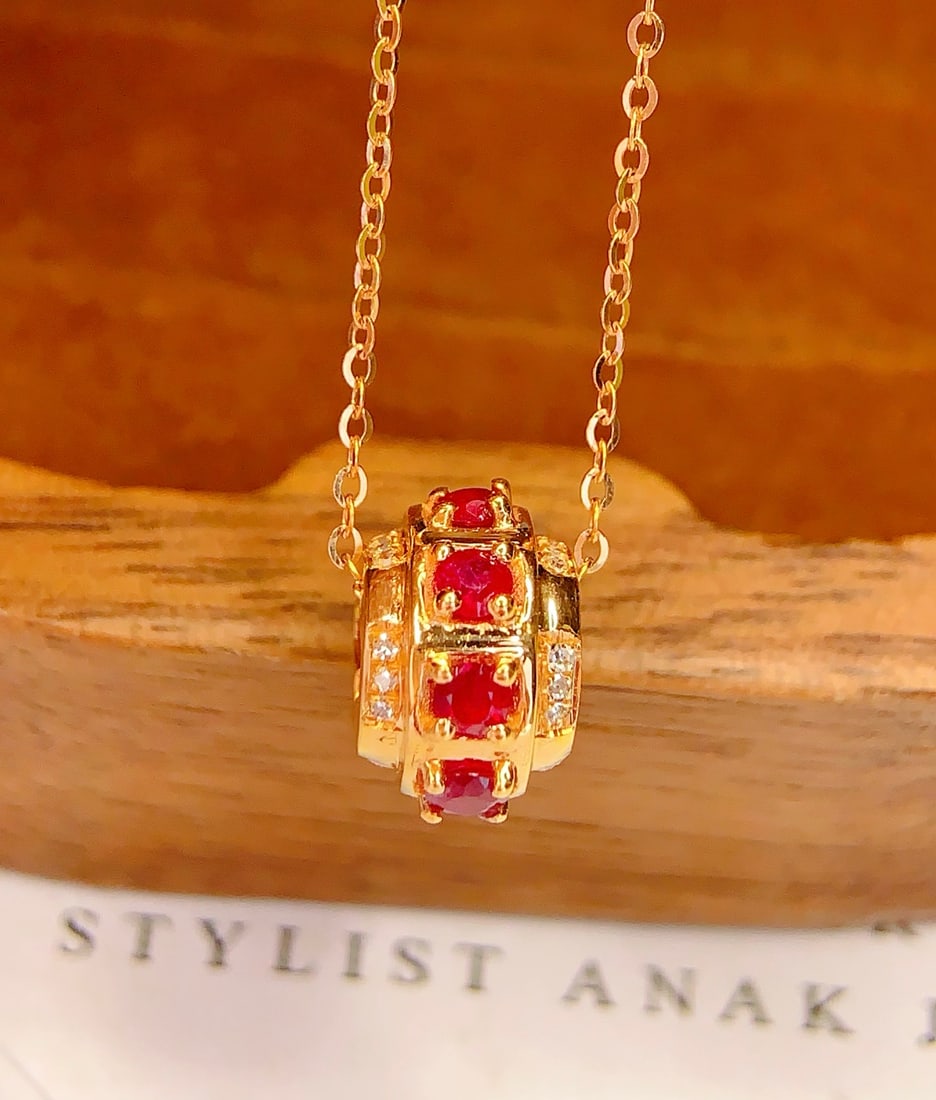18K Gold Ruby Collarbone Necklace - 4