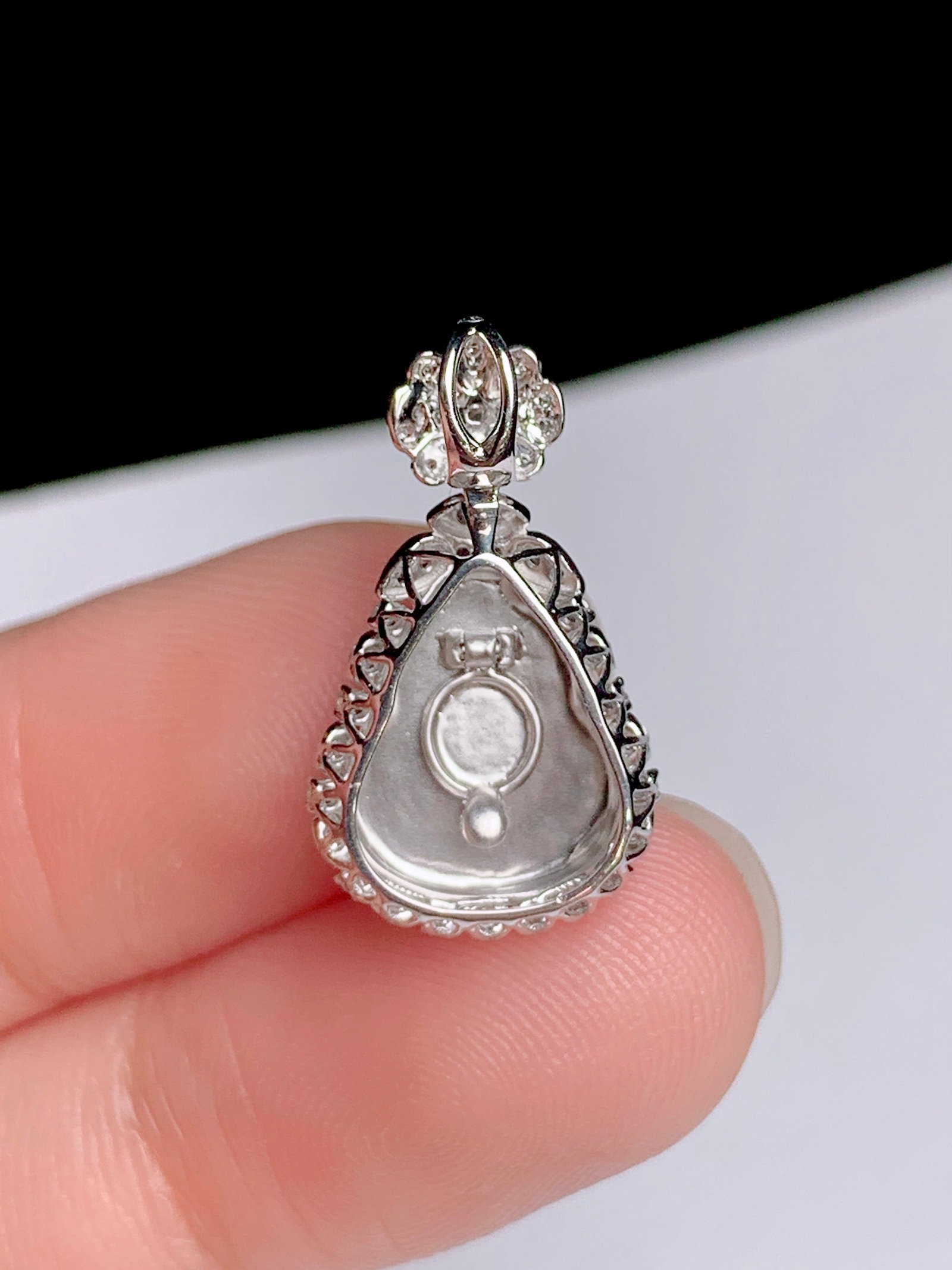18K Gold Jade Gourd Pendant - 2