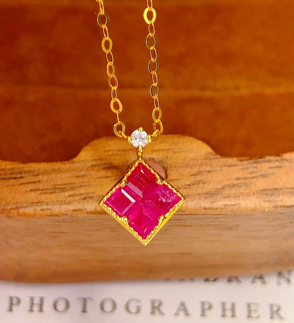 18K Gold Ruby Collarbone Necklace - 2