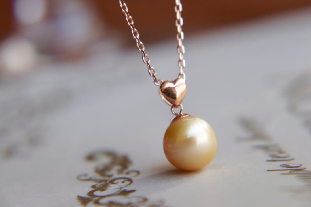 18K Gold Seawater Pearl Pendant (chain not included) - 2