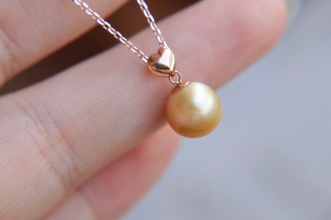 18K Gold Seawater Pearl Pendant (chain not included) - 4