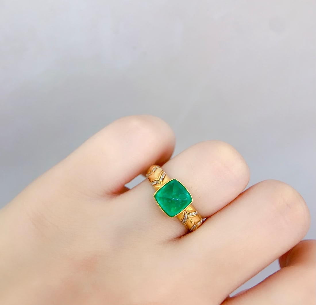 18K Gold Natural Emerald Ring - 6