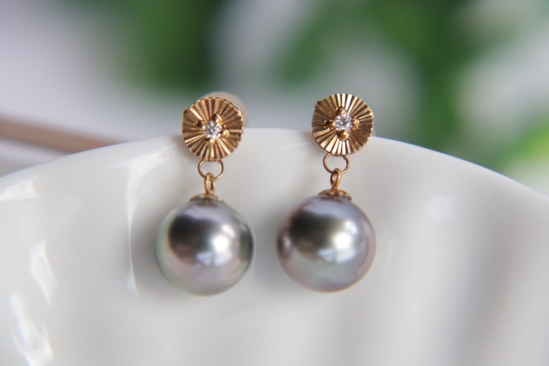 18K gold Tahitian pearl earrings - 9