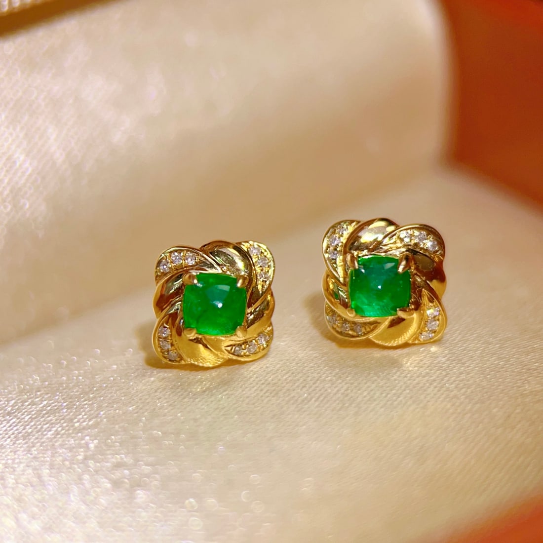 18K gold emerald earrings - 3