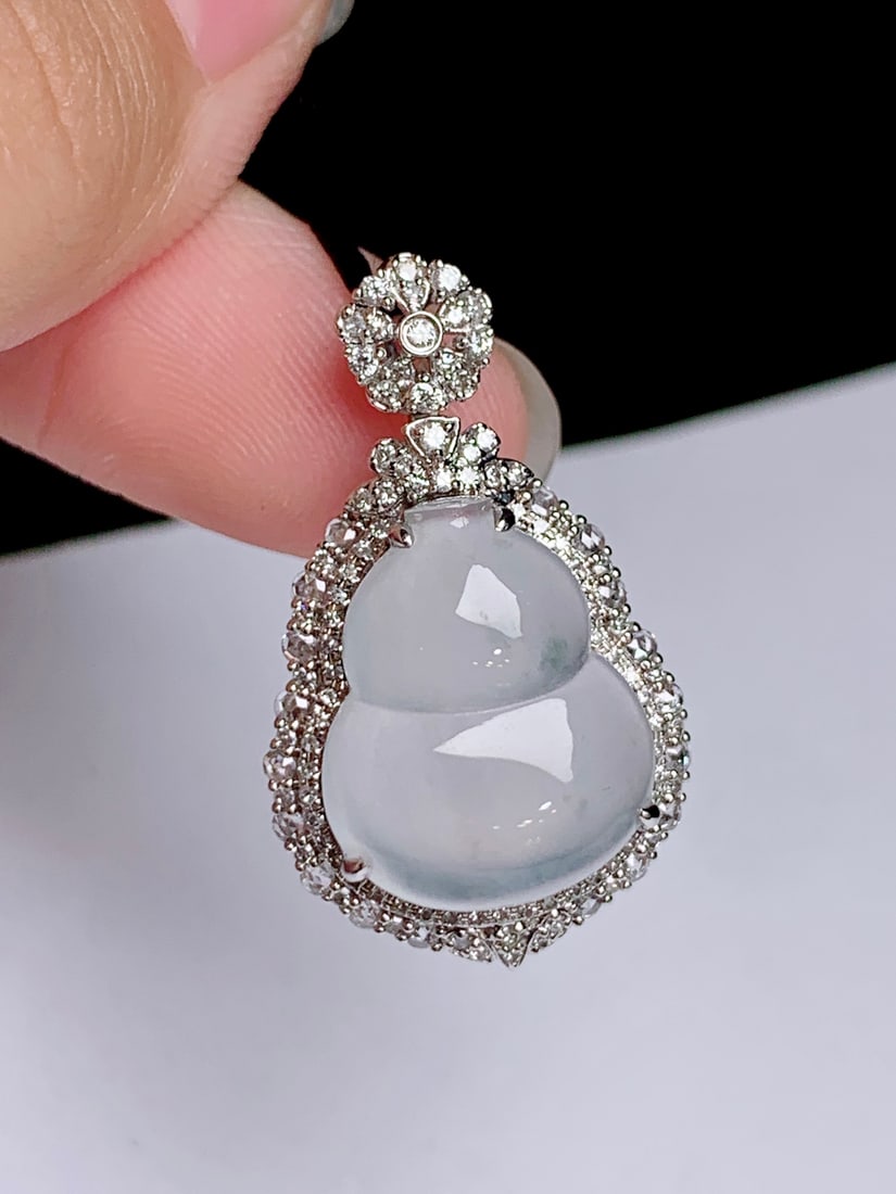 18K gold jade pendant - 3