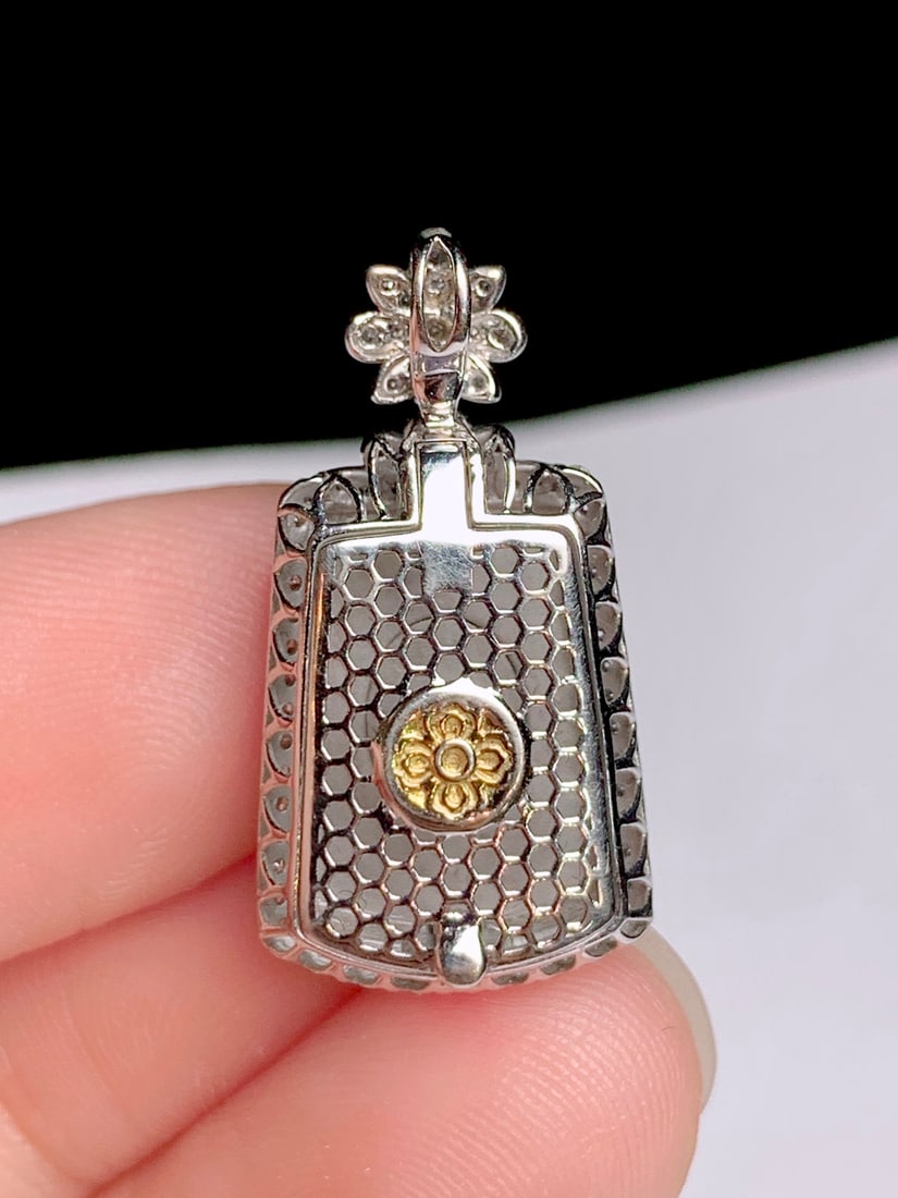 18K gold diamond jade pendant - 2