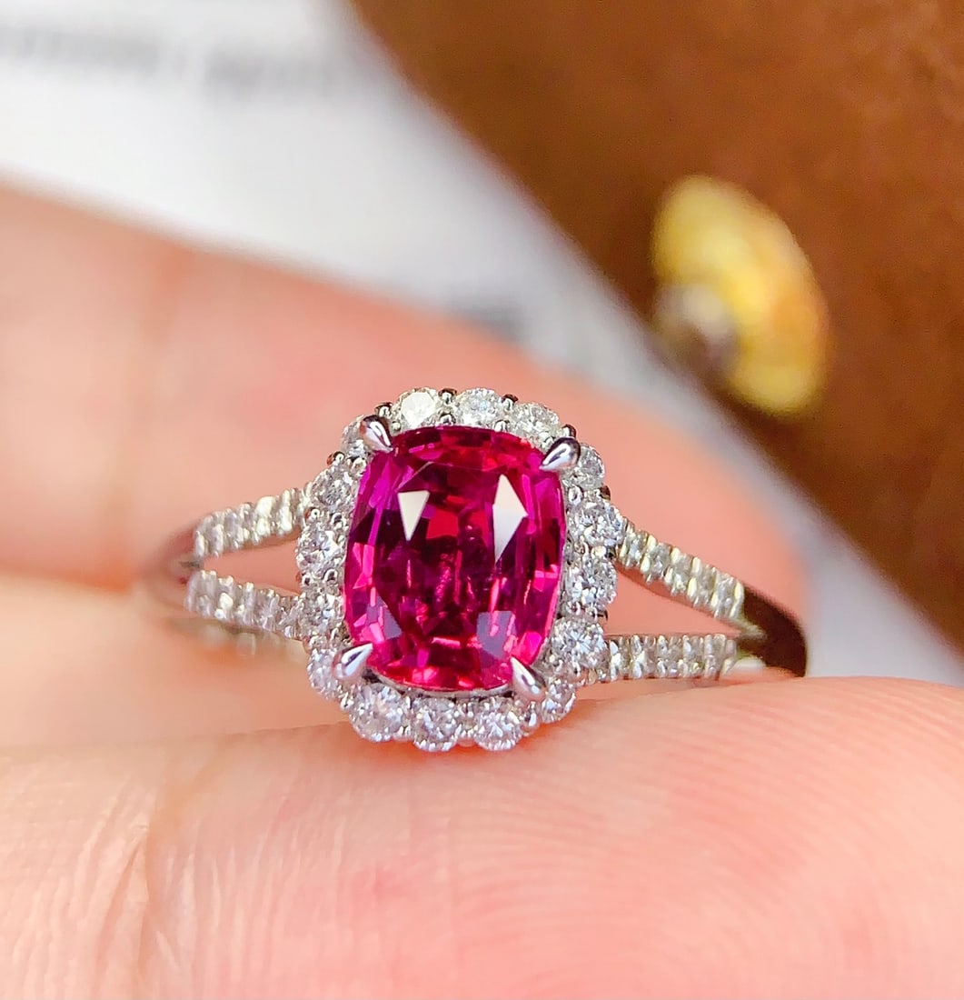 PT950 colored sapphire ring - 2