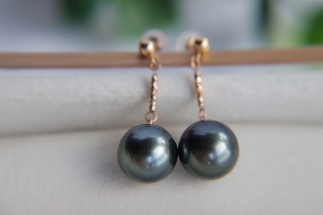 18K gold Tahitian pearl earrings - 2