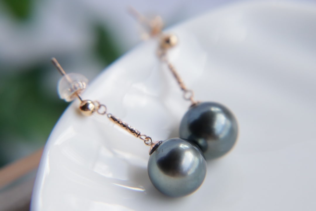 18K gold Tahitian pearl earrings - 3